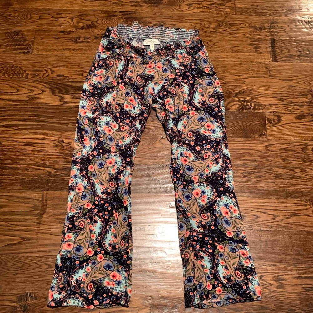 Jessica simpson medium flower paisley maternity pants